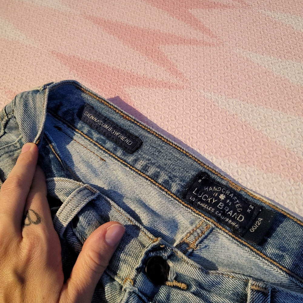Jeans - Picture 3 of 4